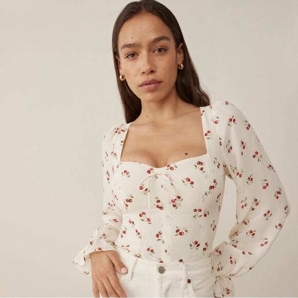 Reformation Chase Cherry Top - Picture 1 of 9